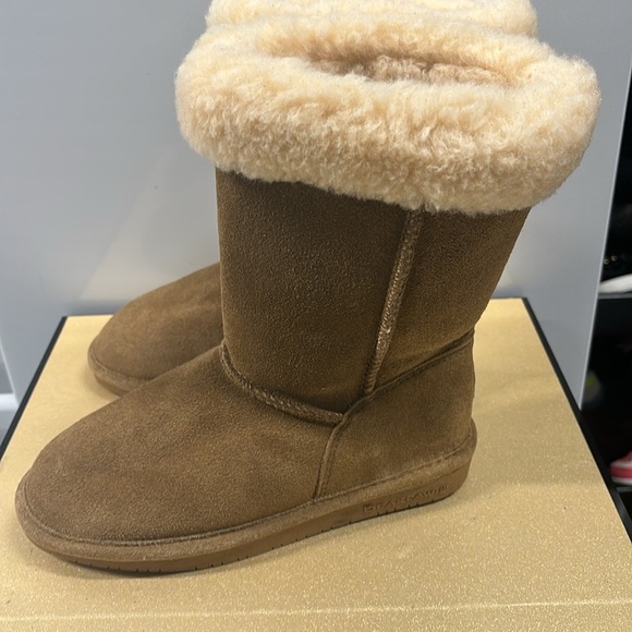 NWOT Kids BearPaw Suede Boots - Picture 4 of 5